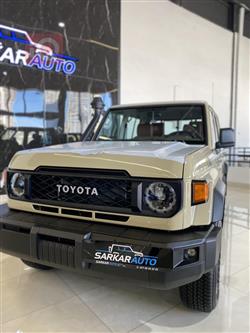 Toyota Land Cruiser Pickup